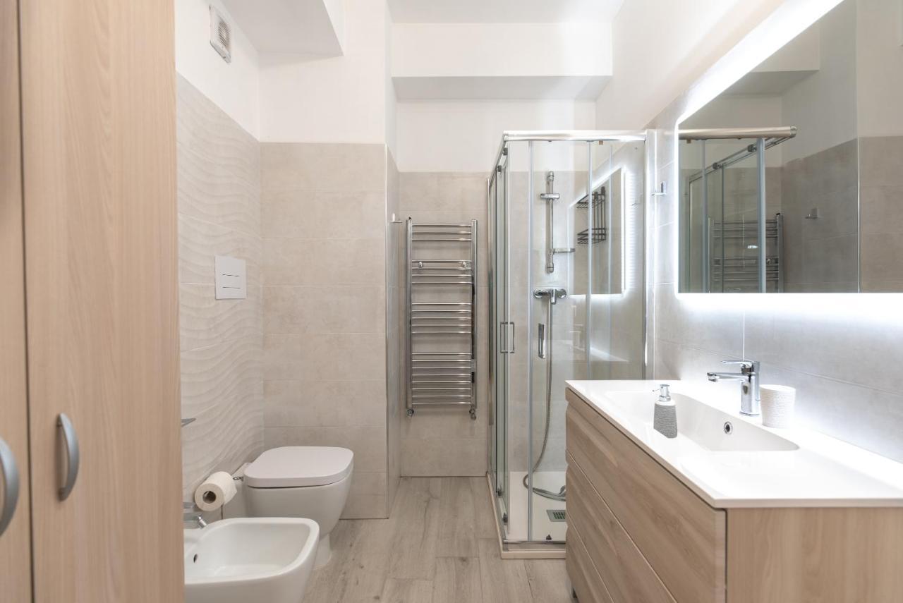 Appartamento Moderno In Centro Citta 산타가타디밀리텔로 외부 사진